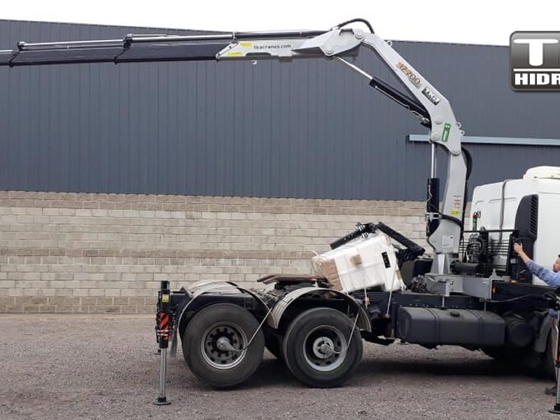 Hidrogrua TKA 17700C