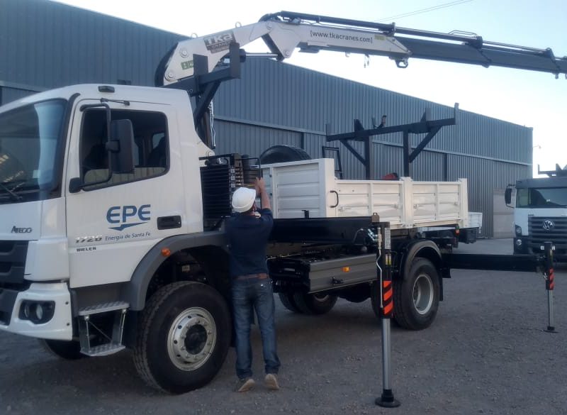 Certificación de Hidrogruas TKA para entregar a la EPE