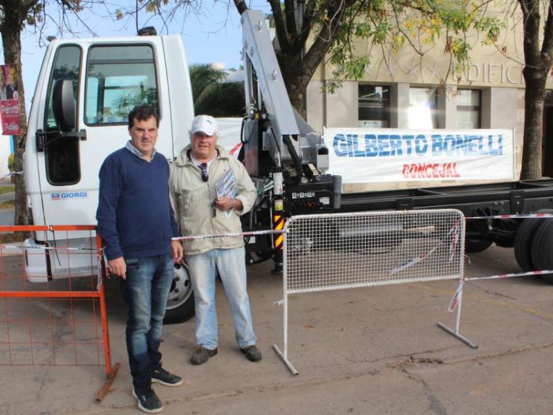 El Municipio de El Trebol presentó su Hidrogrua TKA 8700 c