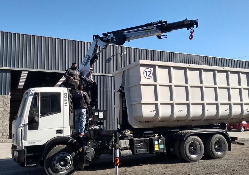 TKA 17.700 T con comandos elevados para Gustavo Forgués