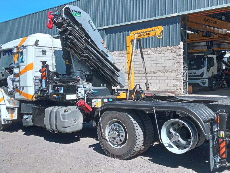 Mi Redentor SRL de Centenario: TKA 36.700 y 3° Eje Neumático