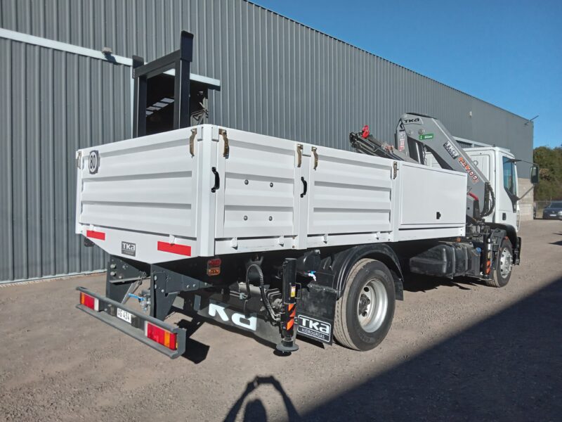 La empresa de servicios petroleros Huinoil probó TKA, no lo defraudó y adquirió dos nuevas hidrogrúas